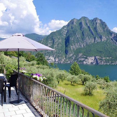 Casa Emilia Villa Riva di Solto Buitenkant foto