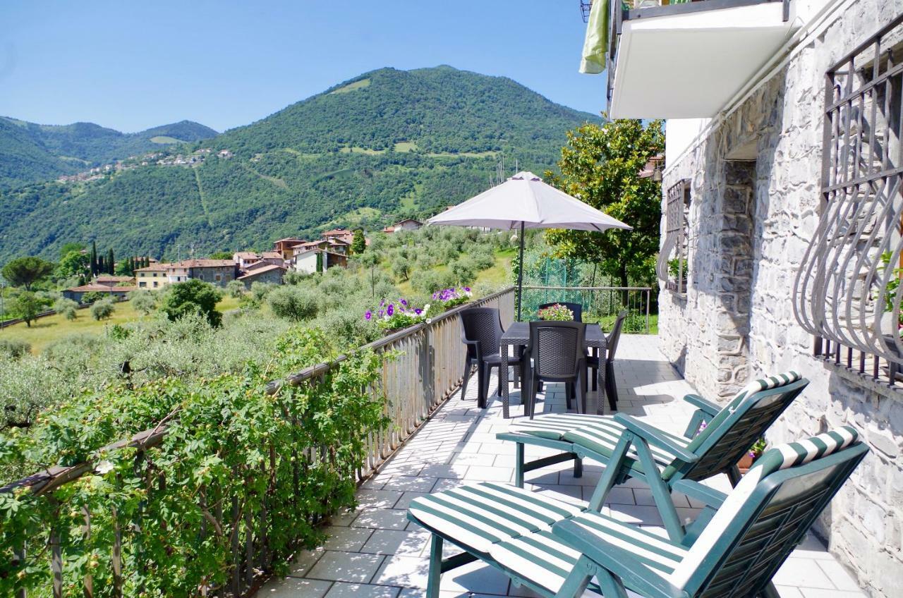 Casa Emilia Villa Riva di Solto Buitenkant foto