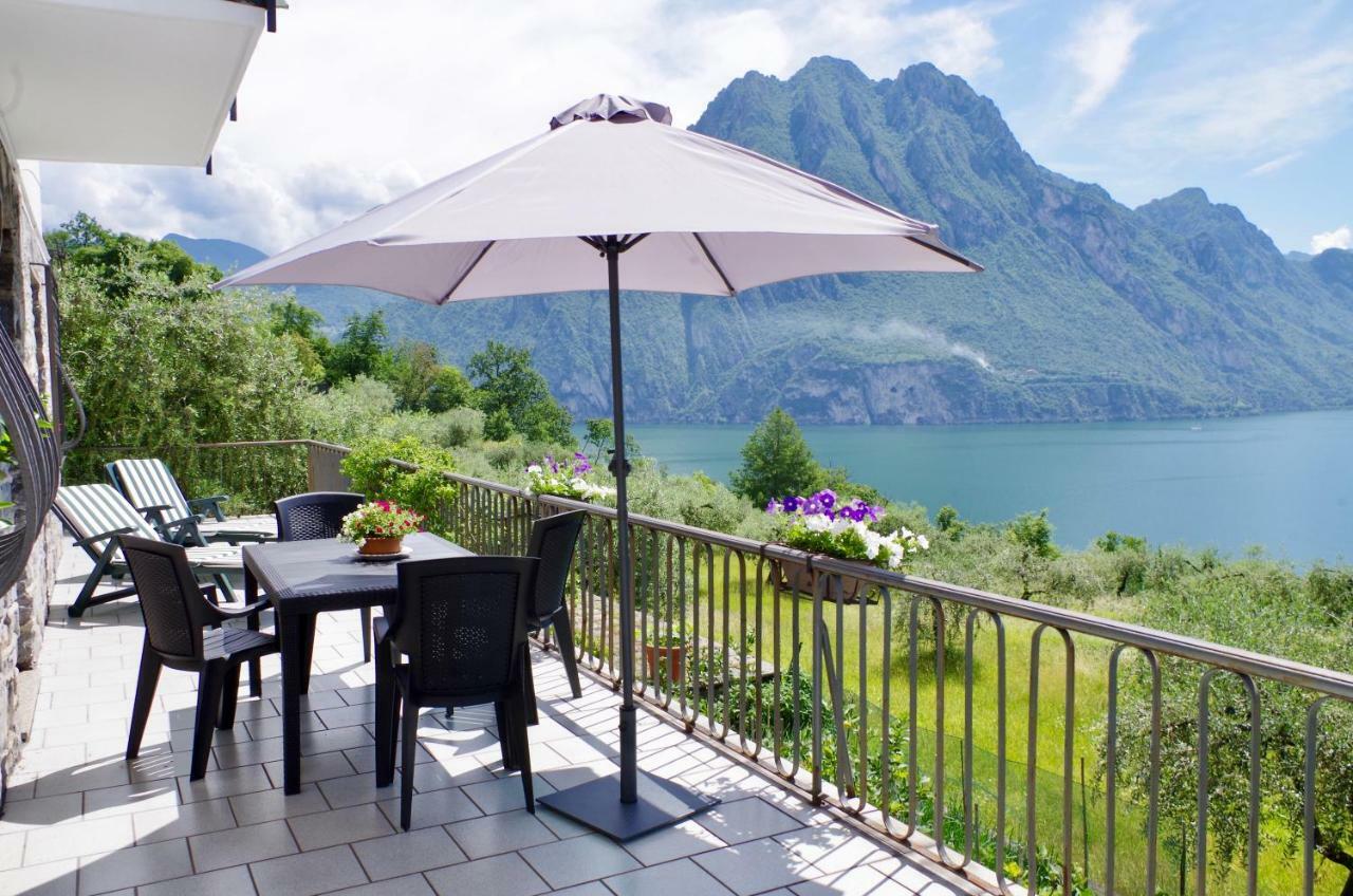 Casa Emilia Villa Riva di Solto Buitenkant foto