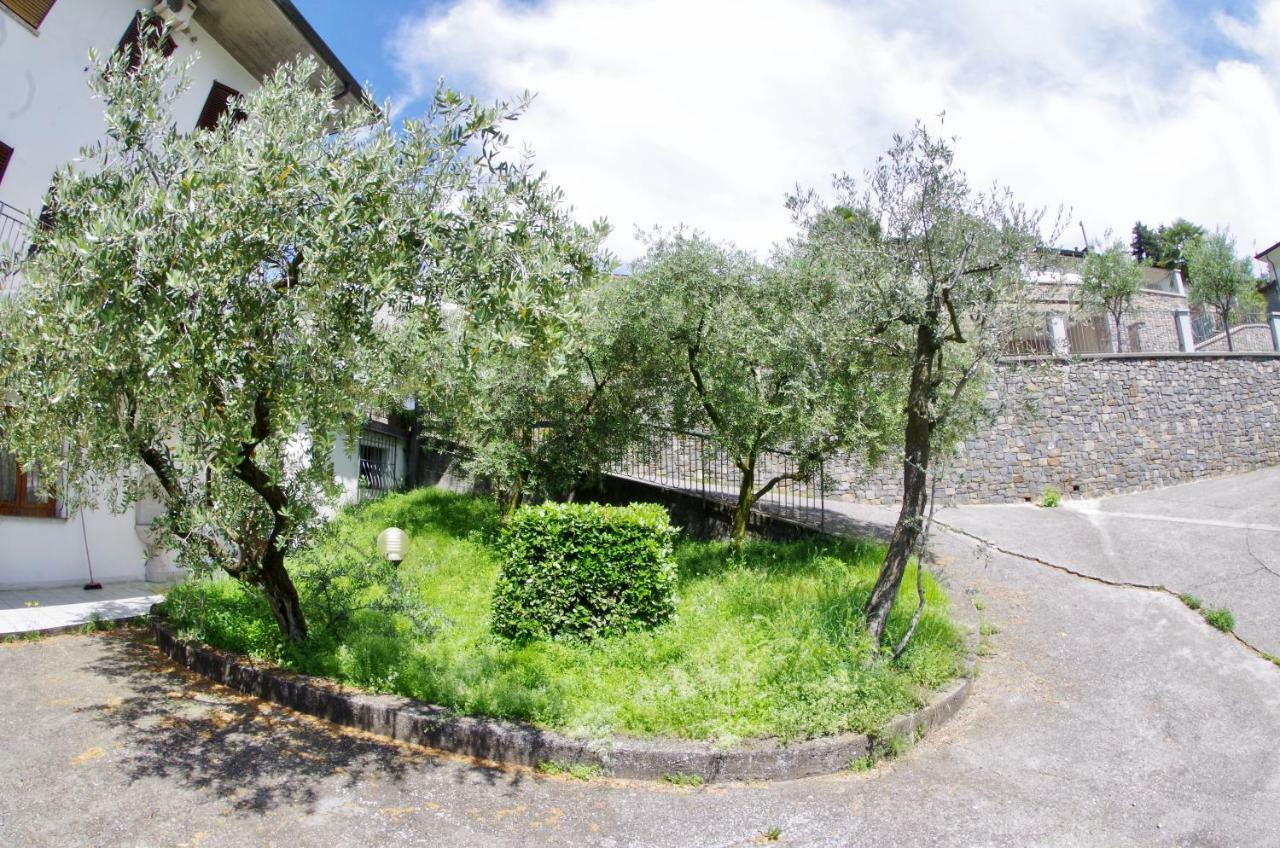 Casa Emilia Villa Riva di Solto Buitenkant foto